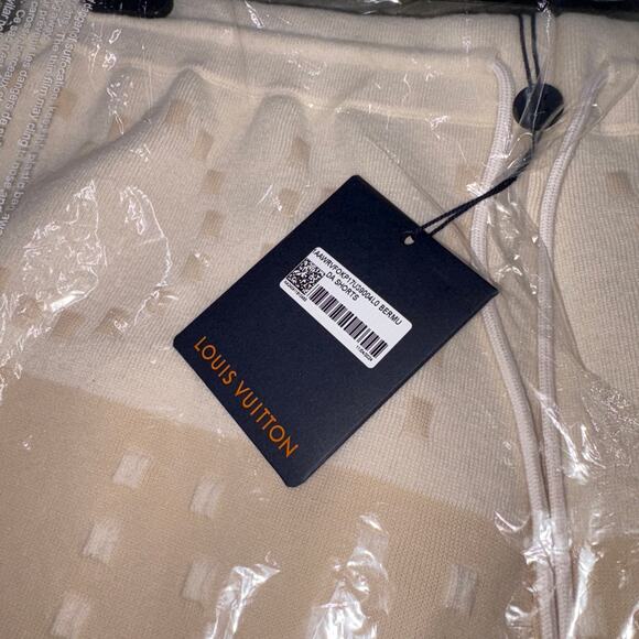 LOUIS VUITTON Casual Shorts Cream White and white wool oversize Bermudas SZ L - Picture 3 of 10